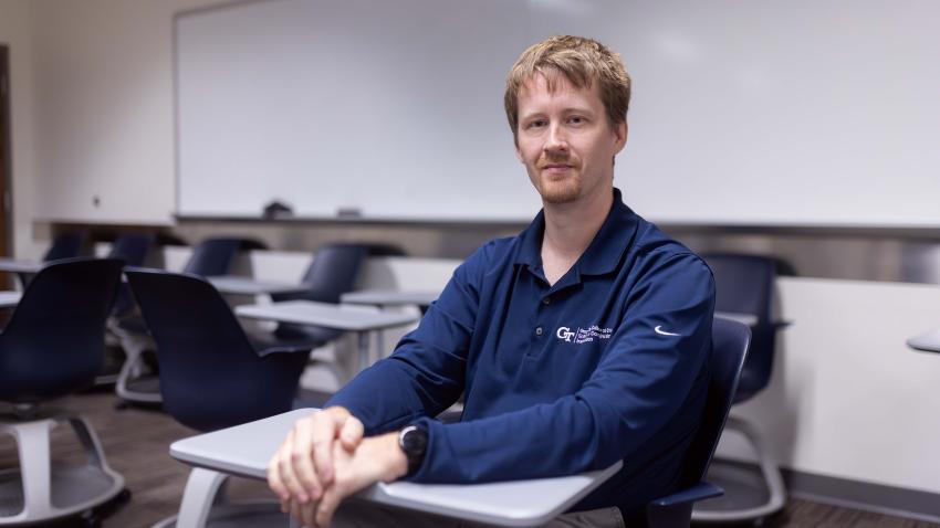 Meet the Faculty: Former High School Teacher, OMSCS Grad Ronnie Howard Brings Student-First Mindset to SCI